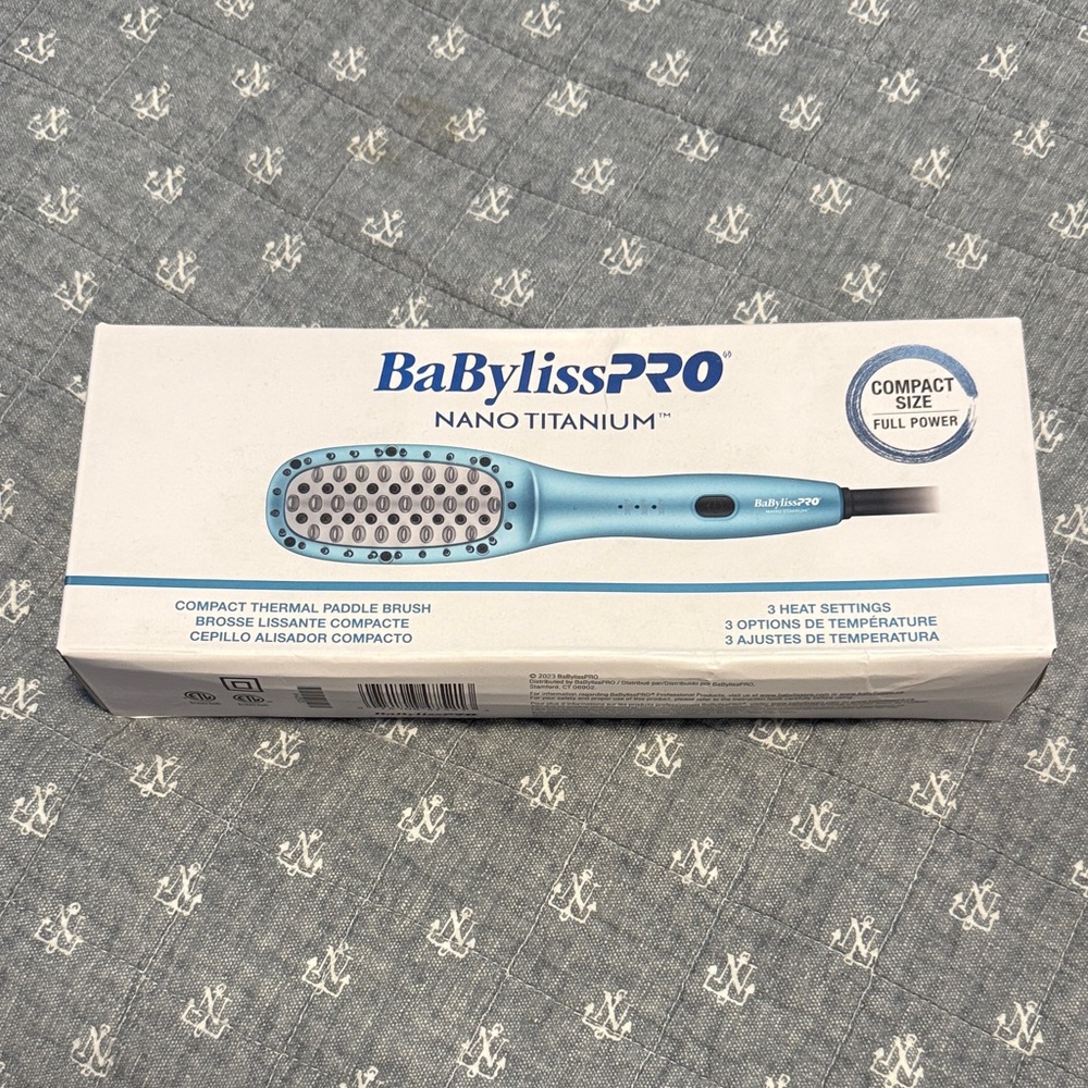 BaBylissPRO Nano Titanium Compact Paddle Brush